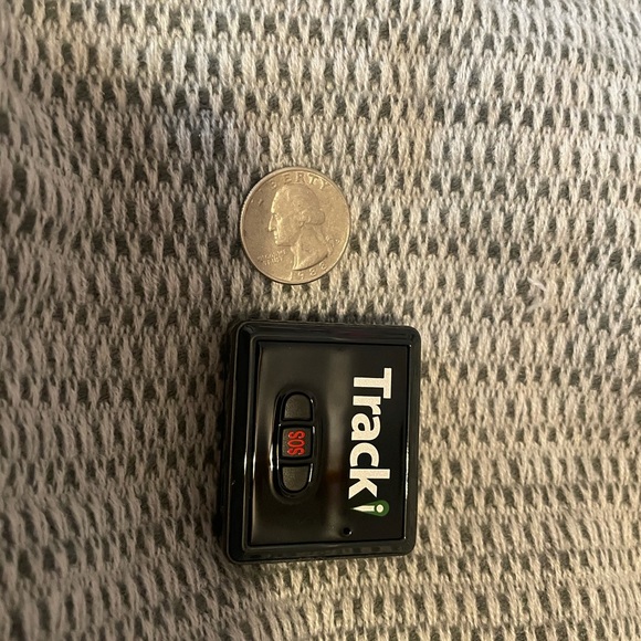 Small GPS device - Picture 2 of 3